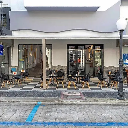 Center A Rodos 호텔 2*